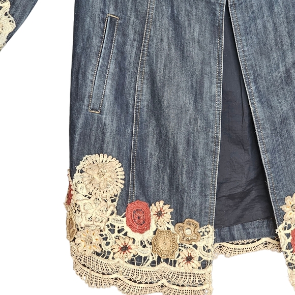 CHICO'S Denim Open Jacket Kimono Women's Floral Embroidered Blue Lace Size 8 - Picture 2 of 11